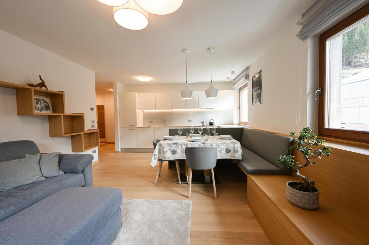 Casa Al Parco Deluxe Villa Canazei Luaran gambar